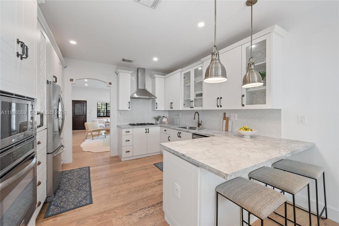 待售: $1,250,000 (3 贝兹, 2 浴室, 1457 平方英尺)