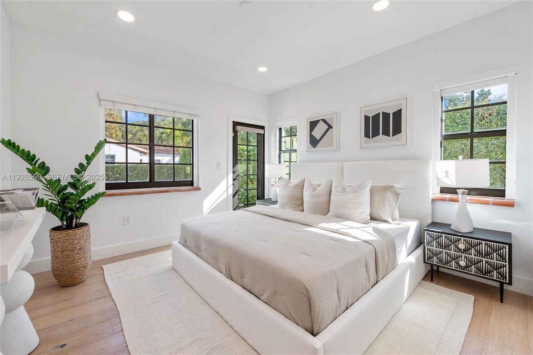 待售: $1,250,000 (3 贝兹, 2 浴室, 1457 平方英尺)