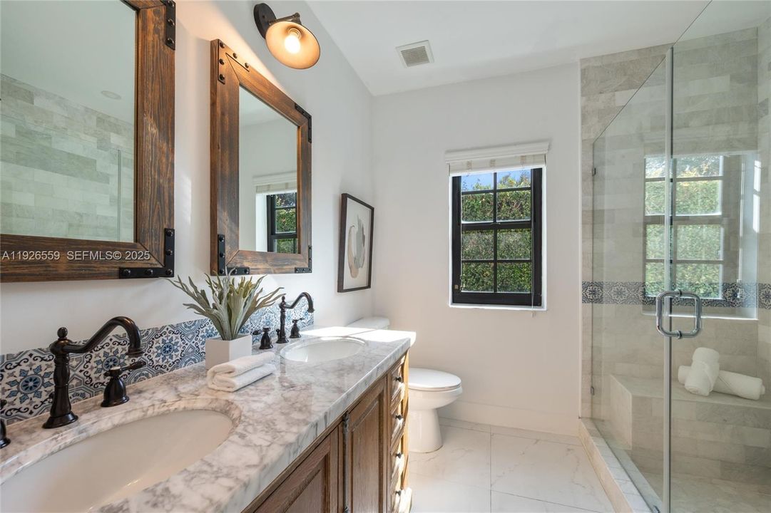 待售: $1,250,000 (3 贝兹, 2 浴室, 1457 平方英尺)