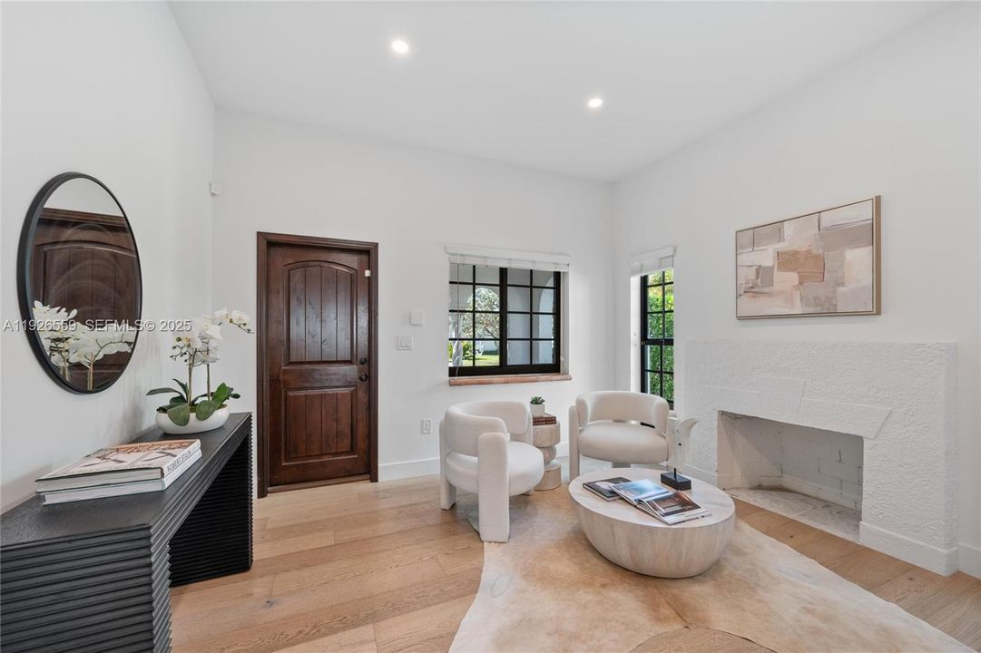 待售: $1,250,000 (3 贝兹, 2 浴室, 1457 平方英尺)