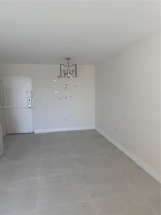 В аренду: $2,200 (2 спален, 1 ванн, 946 Квадратных фут)