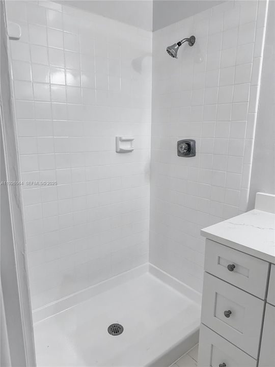 En Venta: $292,000 (2 camas, 2 baños, 914 Pies cuadrados)