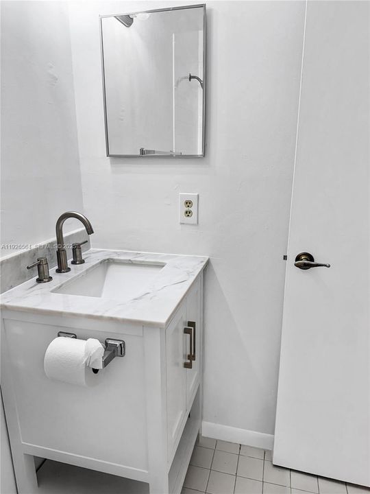 En Venta: $292,000 (2 camas, 2 baños, 914 Pies cuadrados)