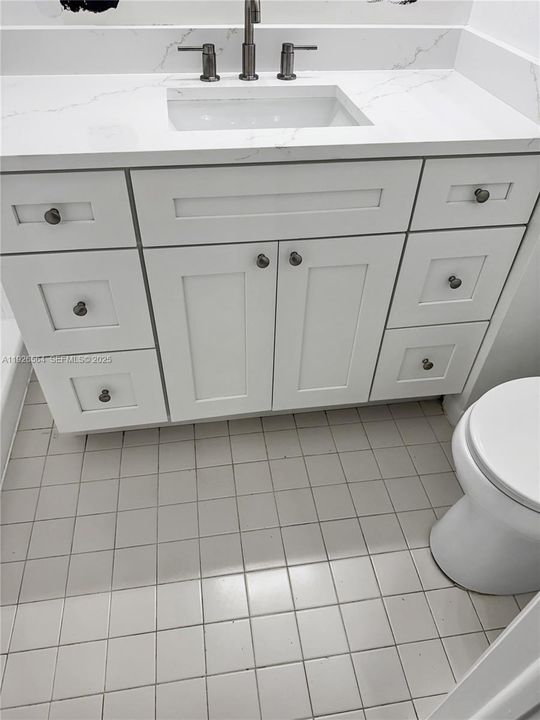 En Venta: $292,000 (2 camas, 2 baños, 914 Pies cuadrados)