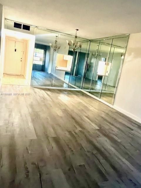 На продажу: $149,900 (2 спален, 2 ванн, 880 Квадратных фут)