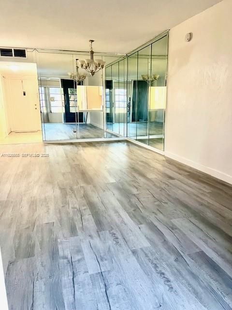 На продажу: $149,900 (2 спален, 2 ванн, 880 Квадратных фут)