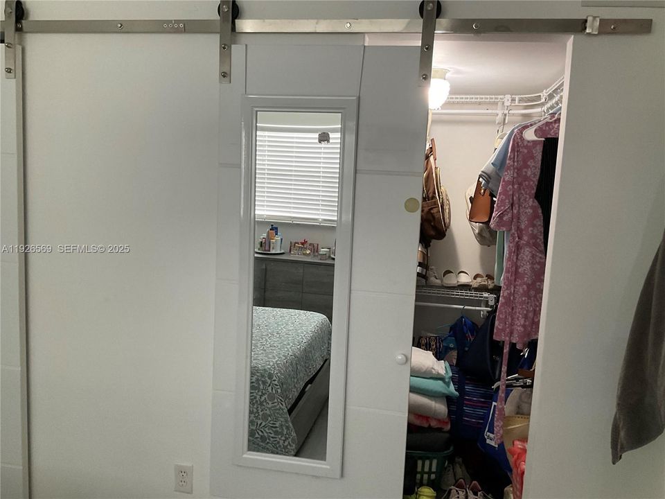 For Sale: $152,000 (2 beds, 2 baths, 850 Square Feet)