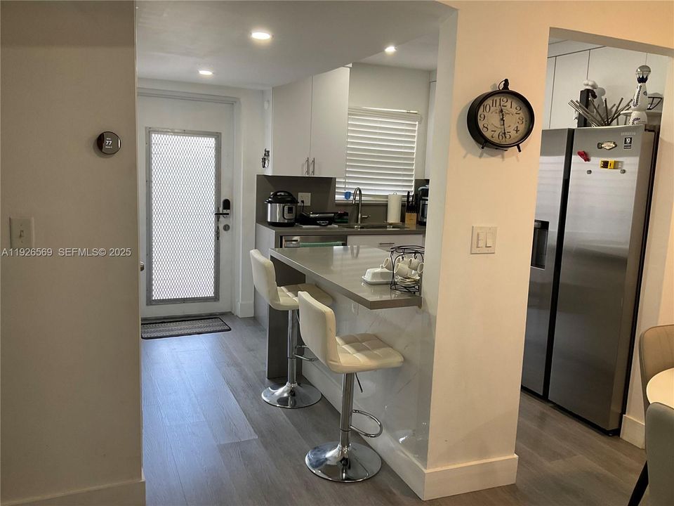 For Sale: $152,000 (2 beds, 2 baths, 850 Square Feet)