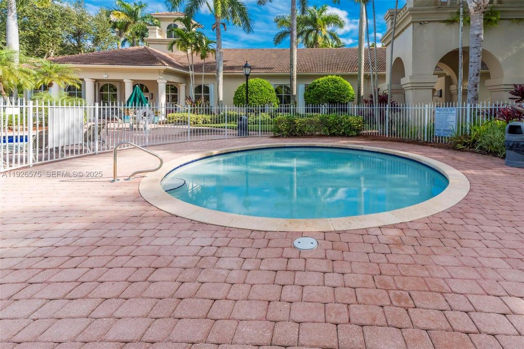 待售: $850,000 (4 贝兹, 2 浴室, 2540 平方英尺)