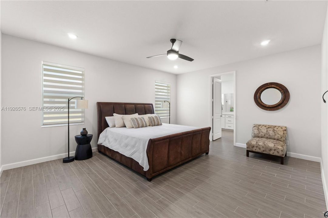 For Sale: $775,000 (5 beds, 3 baths, 3332 Square Feet)