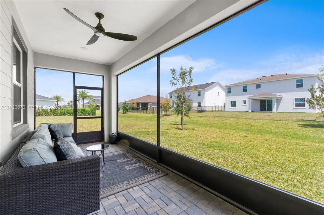 For Sale: $775,000 (5 beds, 3 baths, 3332 Square Feet)