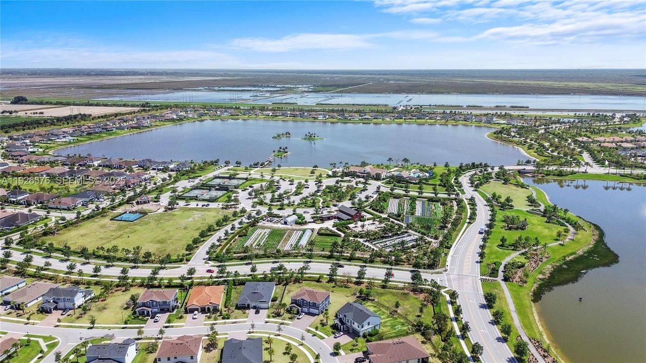 For Sale: $775,000 (5 beds, 3 baths, 3332 Square Feet)