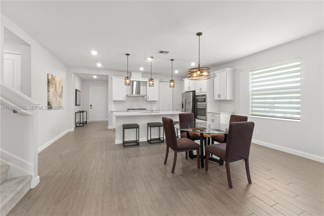 For Sale: $775,000 (5 beds, 3 baths, 3332 Square Feet)