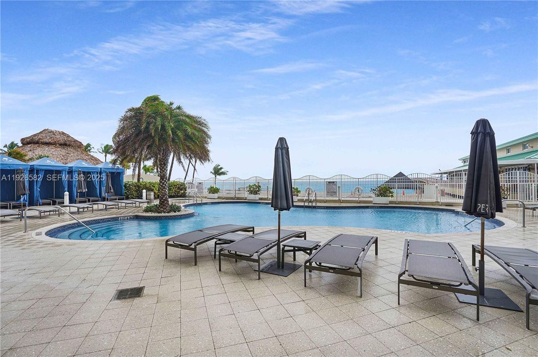 En Venta: $1,599,000 (2 camas, 2 baños, 1698 Pies cuadrados)