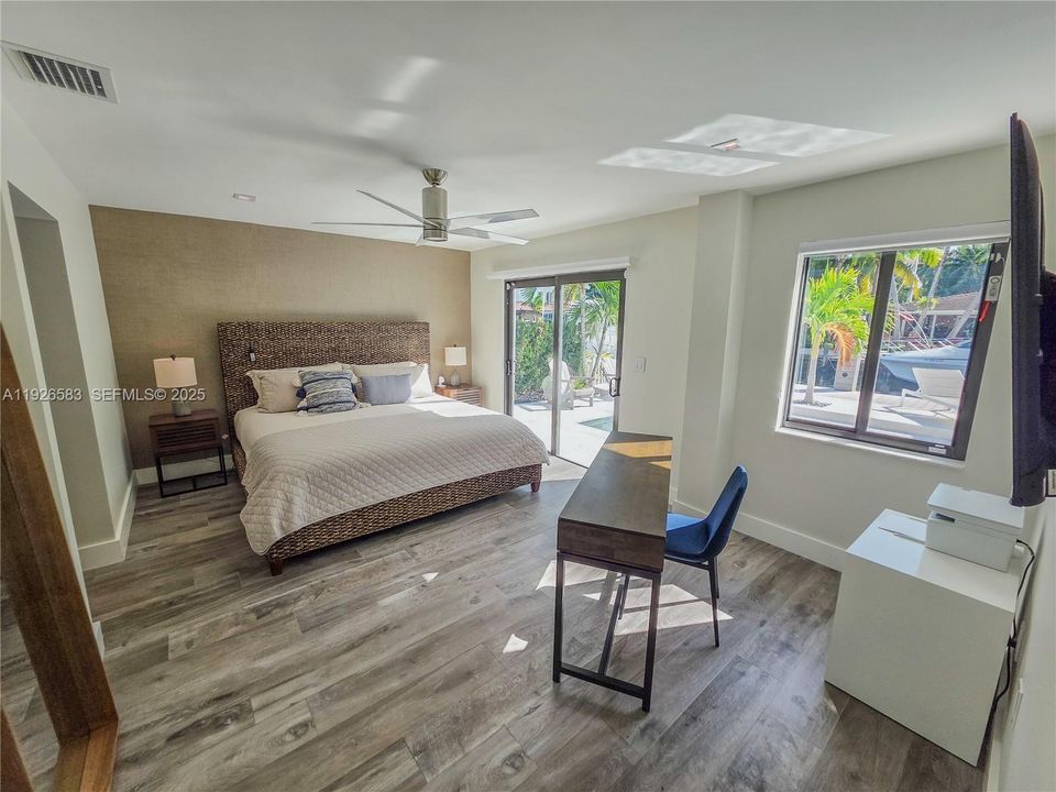 En Venta: $1,899,550 (3 camas, 3 baños, 1747 Pies cuadrados)