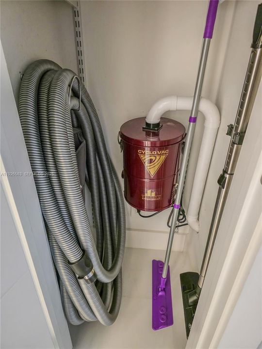 En Venta: $1,899,550 (3 camas, 3 baños, 1747 Pies cuadrados)