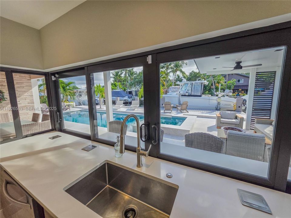 En Venta: $1,899,550 (3 camas, 3 baños, 1747 Pies cuadrados)