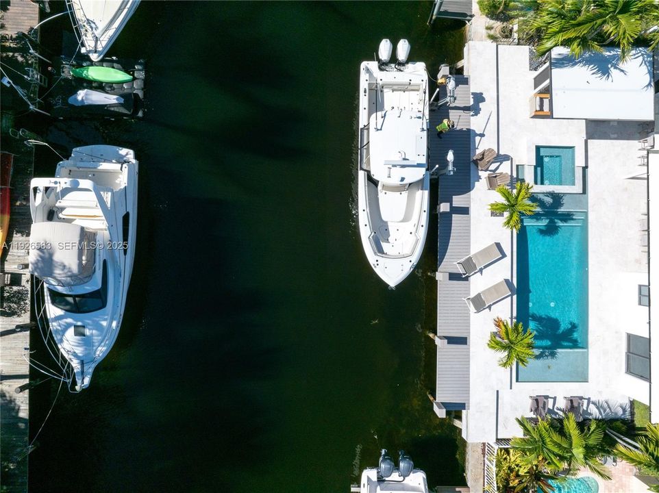 На продажу: $1,899,000 (3 спален, 3 ванн, 1747 Квадратных фут)