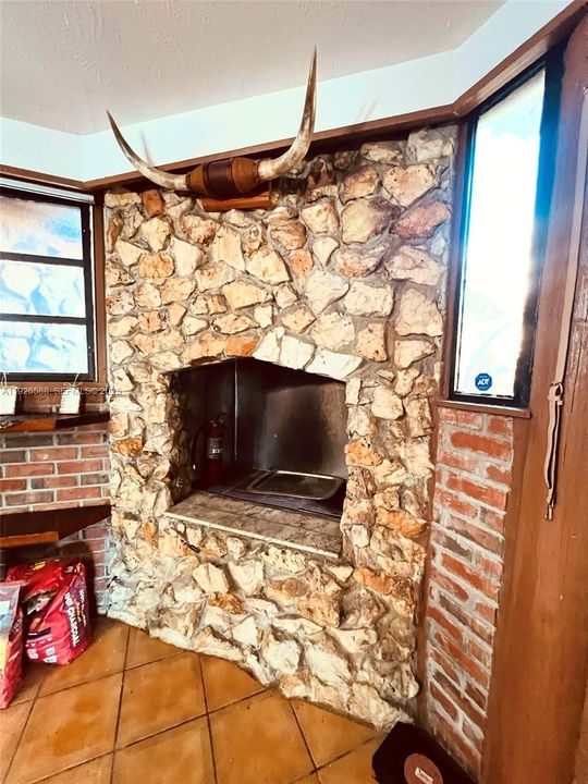 For Rent: $4,500 (5 beds, 4 baths, 3521 Square Feet)