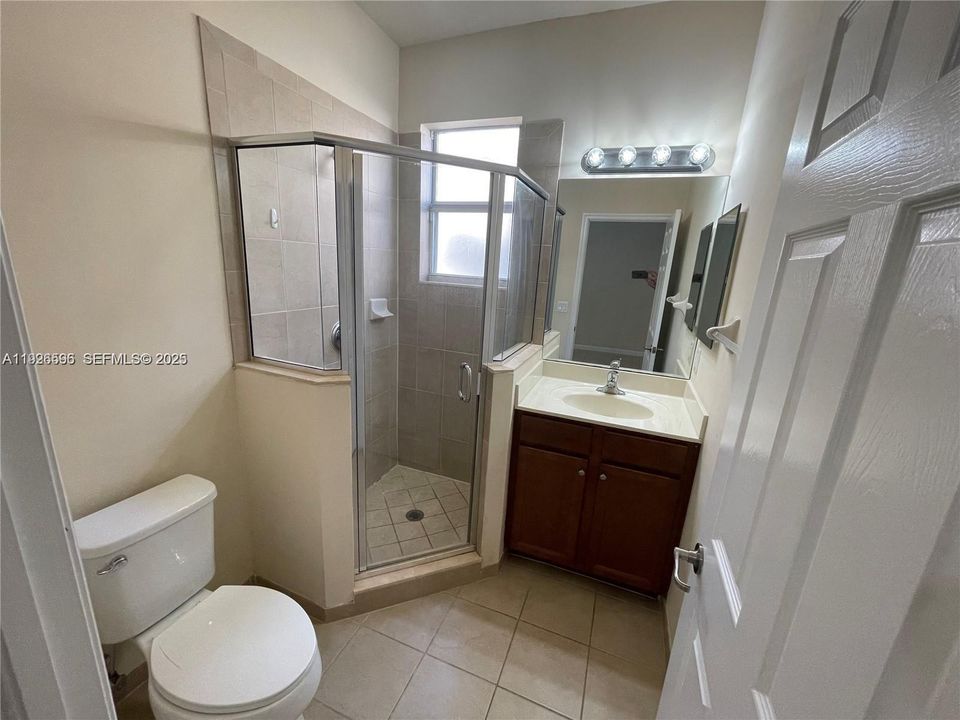 В аренду: $1,600 (0 спален, 1 ванн, 412 Квадратных фут)