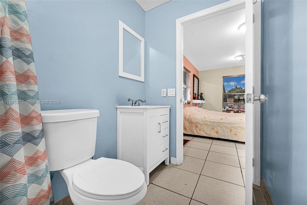 For Sale: $799,000 (4 beds, 2 baths, 1362 Square Feet)