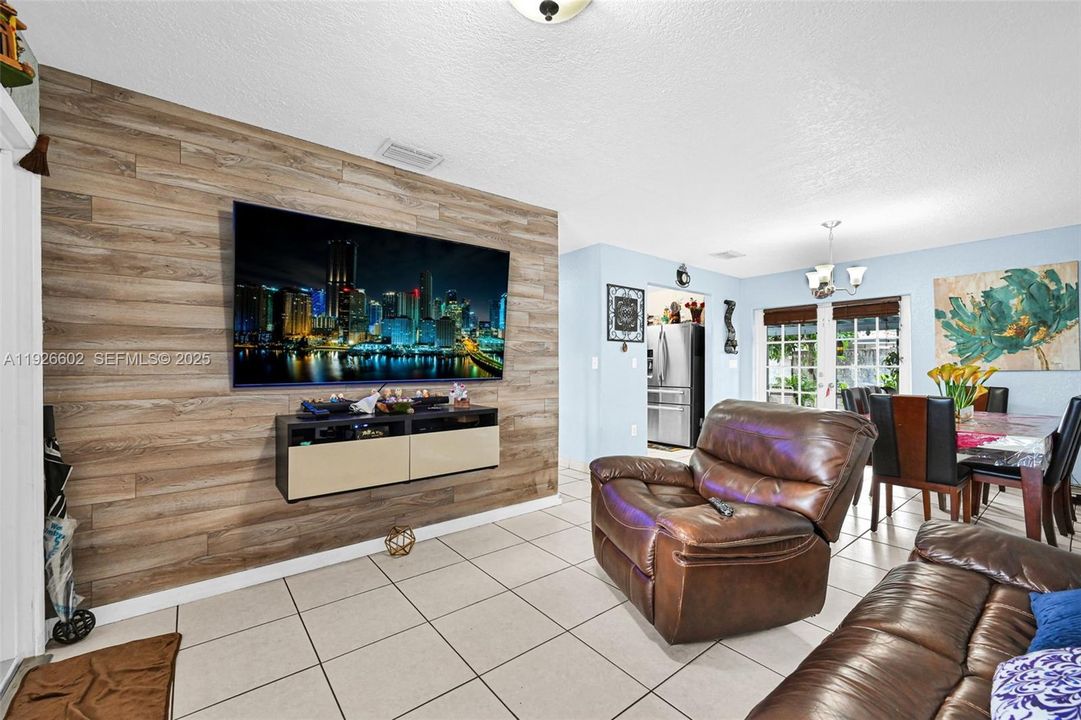 For Sale: $799,000 (4 beds, 2 baths, 1362 Square Feet)