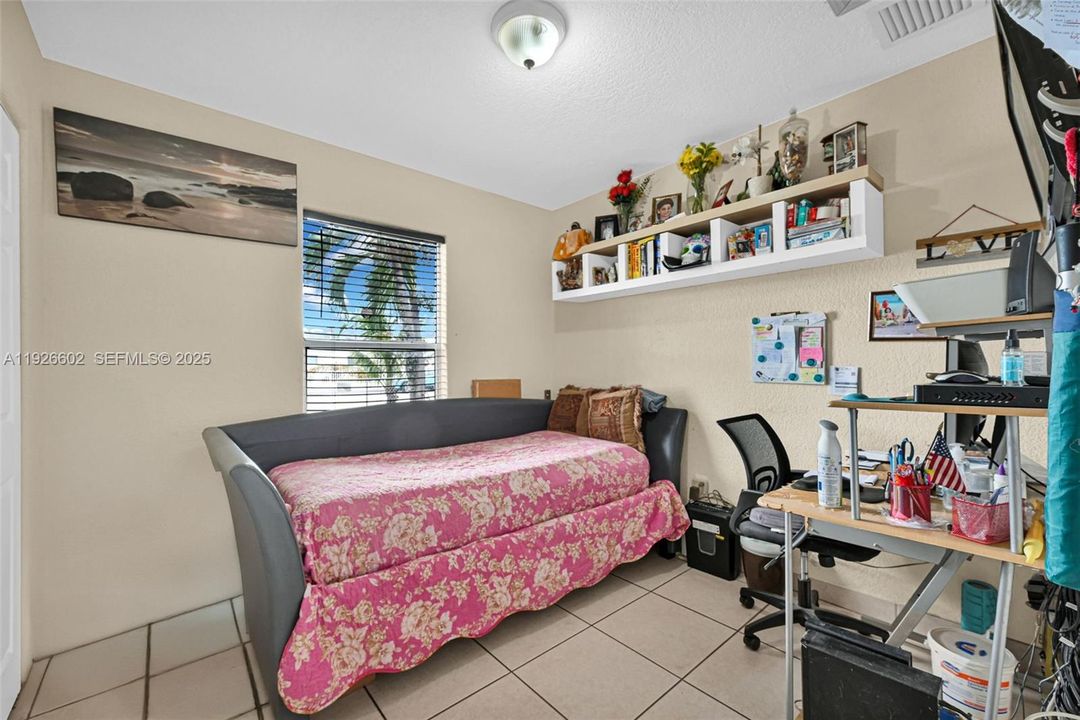 For Sale: $799,000 (4 beds, 2 baths, 1362 Square Feet)