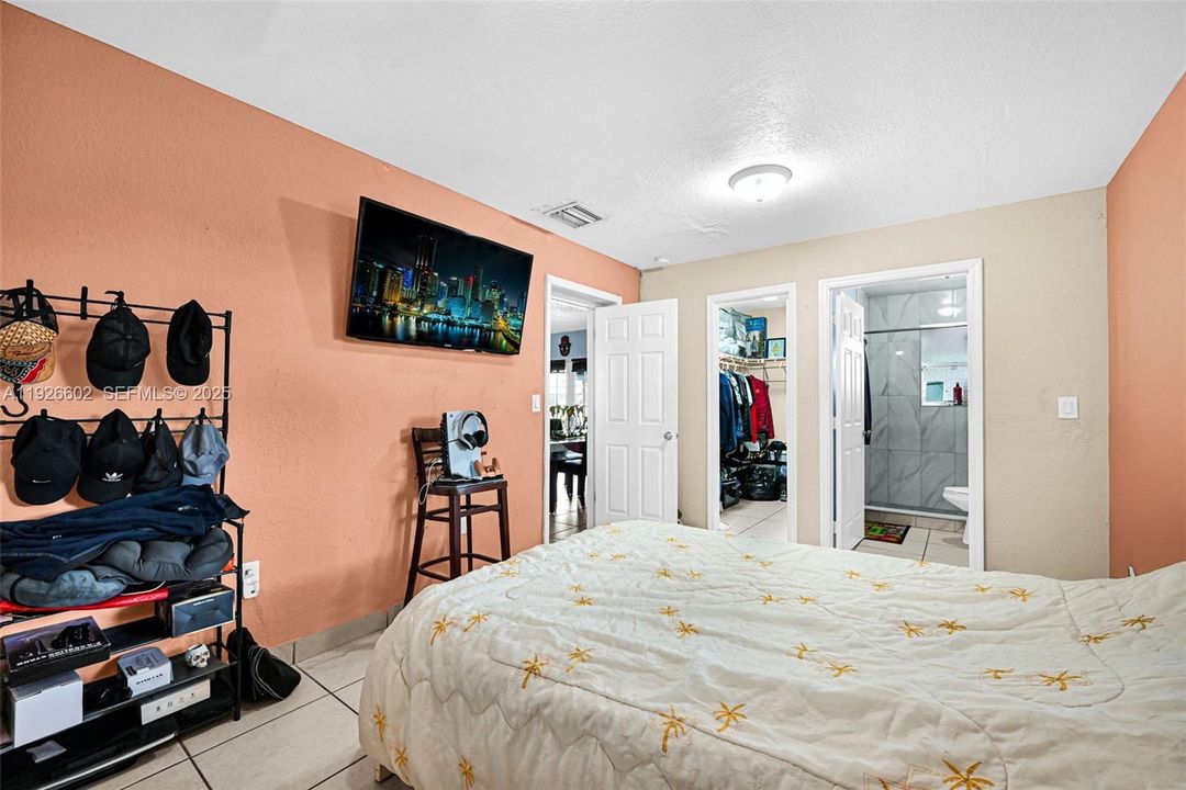 For Sale: $799,000 (4 beds, 2 baths, 1362 Square Feet)