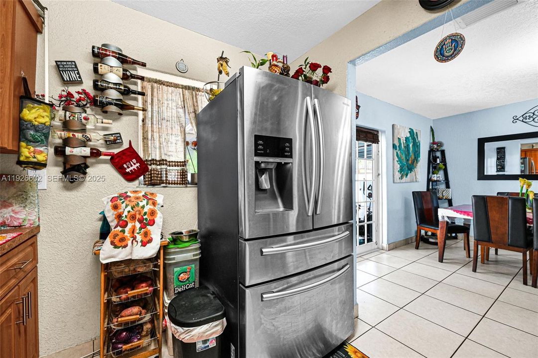 For Sale: $799,000 (4 beds, 2 baths, 1362 Square Feet)