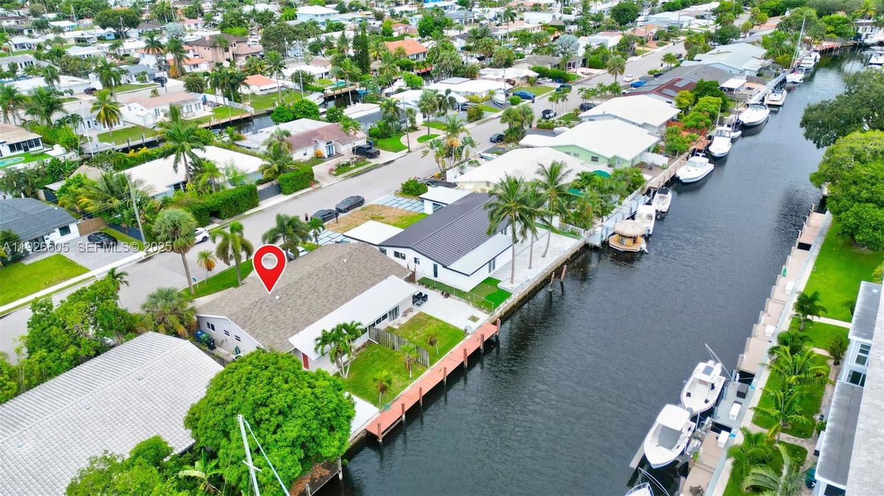 For Rent: $3,500 (2 beds, 2 baths, 1220 Square Feet)