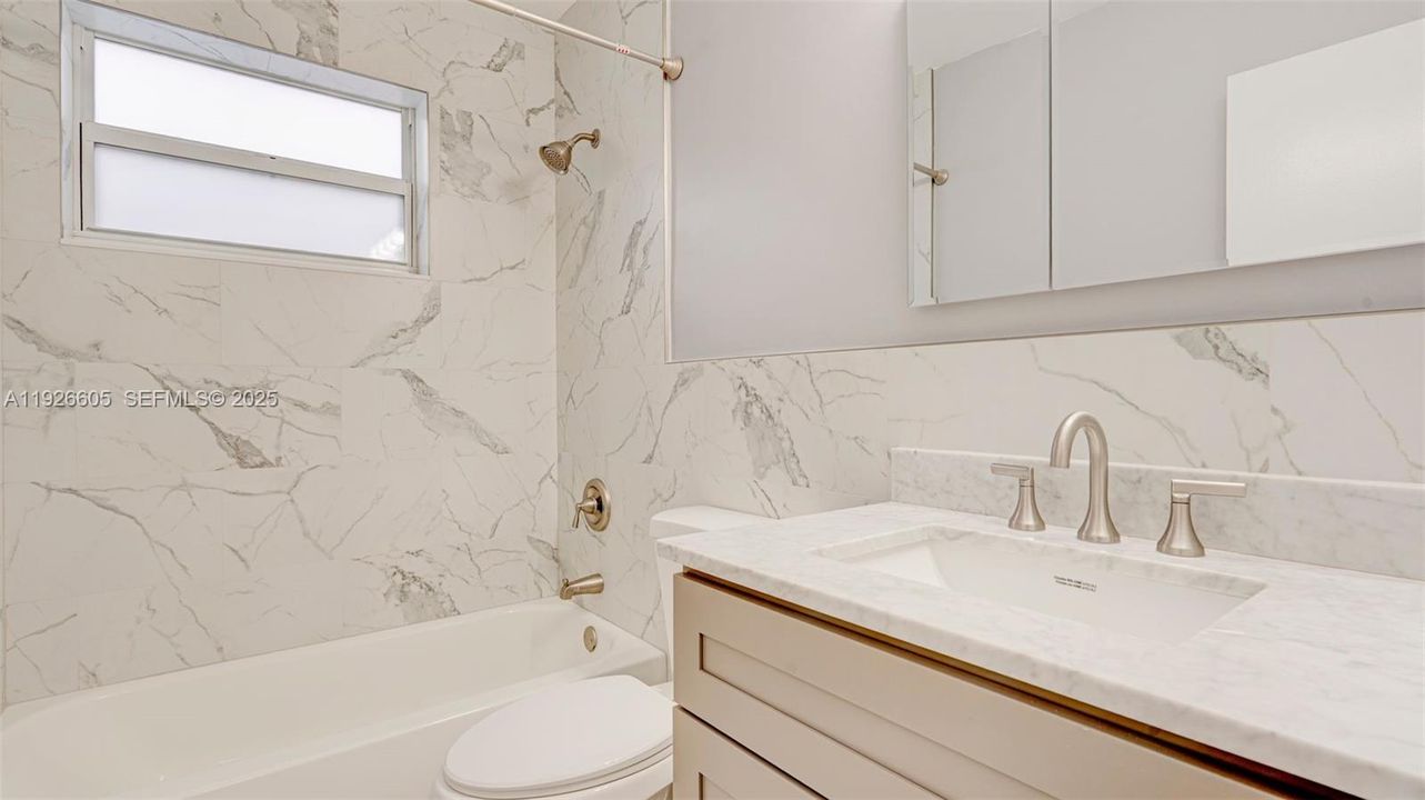 For Rent: $3,500 (2 beds, 2 baths, 1220 Square Feet)