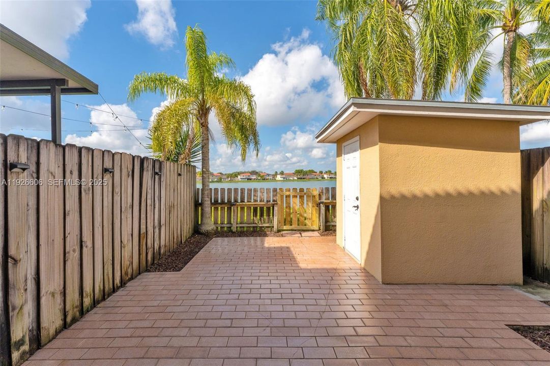 В аренду: $2,700 (3 спален, 2 ванн, 1386 Квадратных фут)