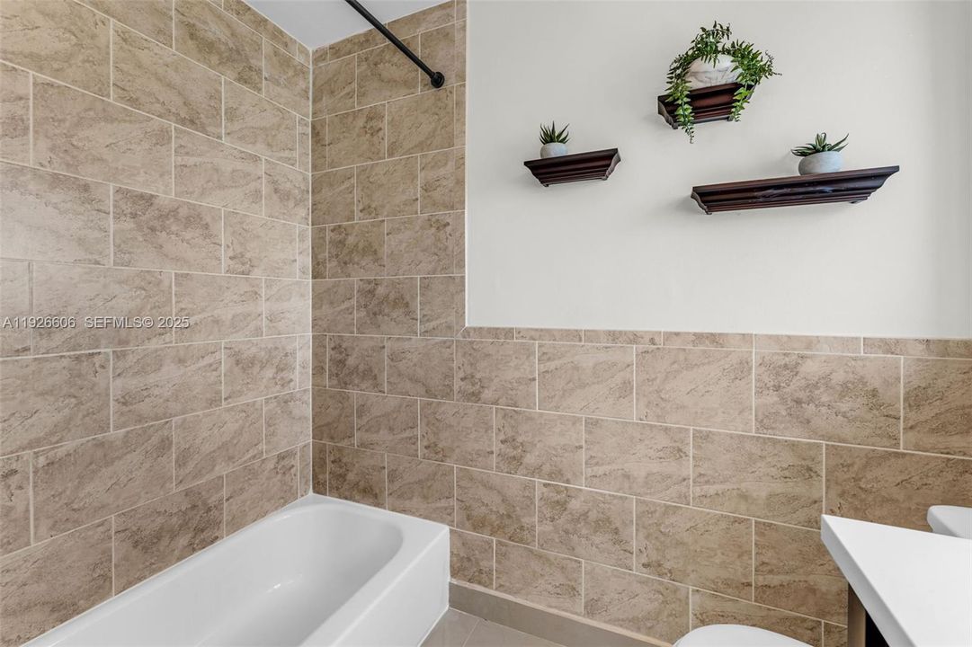 В аренду: $2,700 (3 спален, 2 ванн, 1386 Квадратных фут)