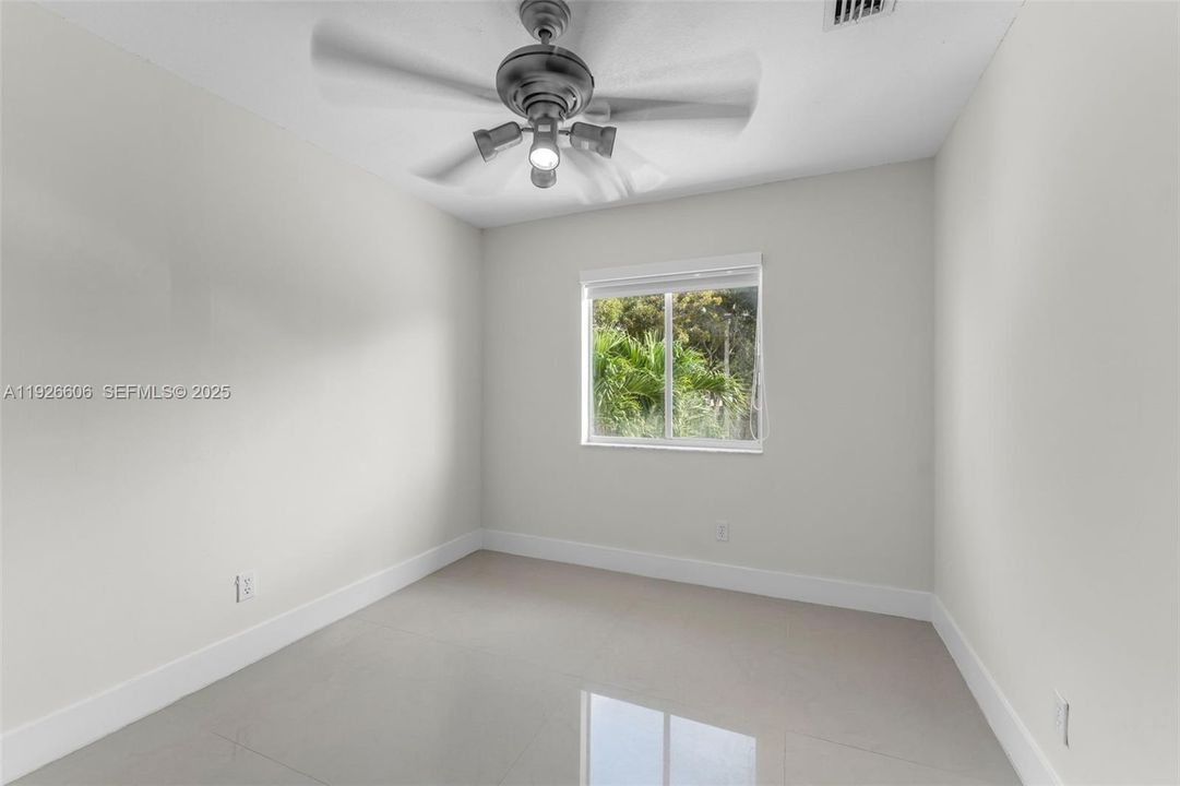 В аренду: $2,700 (3 спален, 2 ванн, 1386 Квадратных фут)