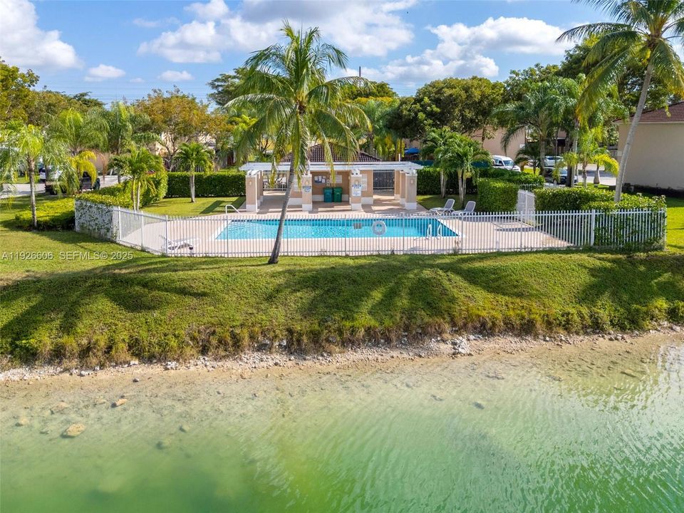 В аренду: $2,700 (3 спален, 2 ванн, 1386 Квадратных фут)