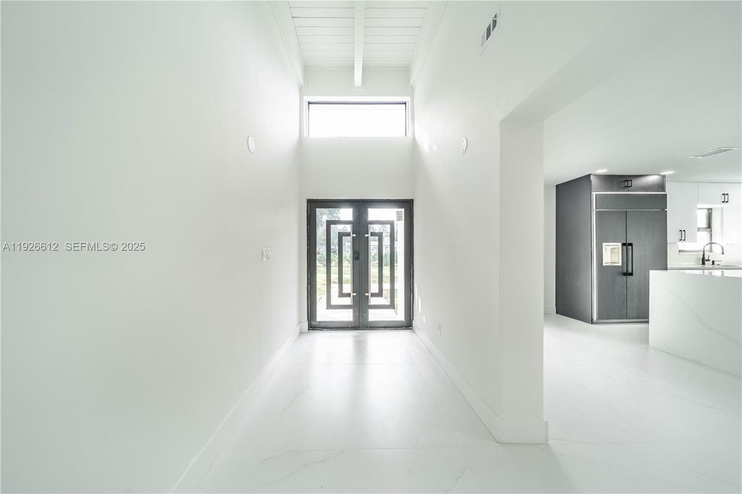 En Venta: $2,000,000 (4 camas, 3 baños, 2957 Pies cuadrados)