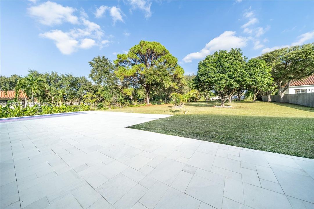 En Venta: $2,000,000 (4 camas, 3 baños, 2957 Pies cuadrados)