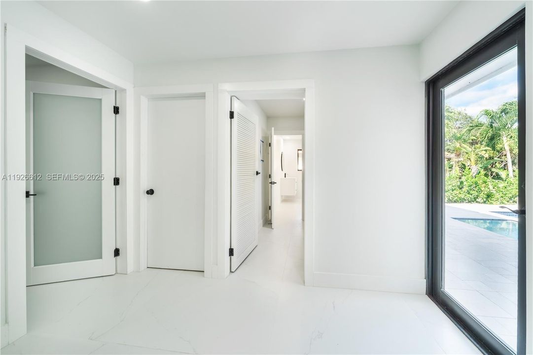 En Venta: $2,000,000 (4 camas, 3 baños, 2957 Pies cuadrados)