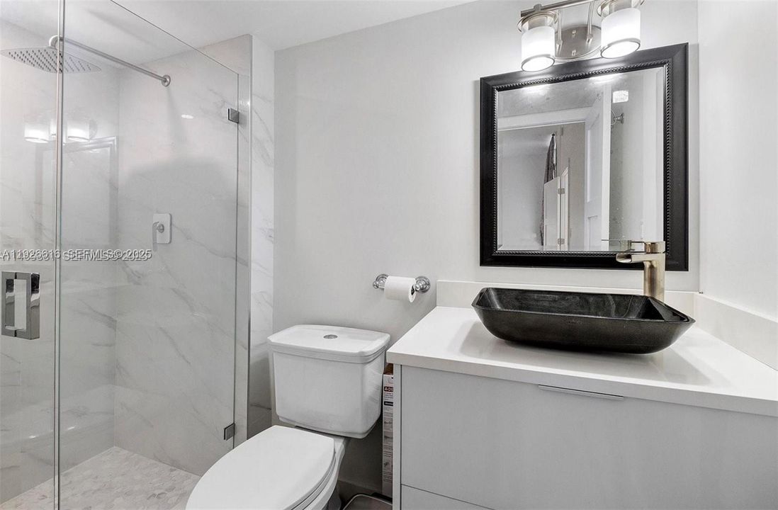 В аренду: $5,000 (2 спален, 2 ванн, 1357 Квадратных фут)