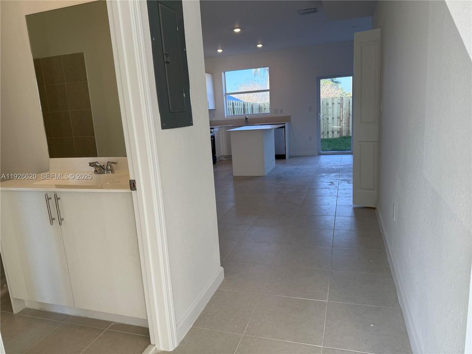 В аренду: $2,750 (3 спален, 3 ванн, 0 Квадратных фут)