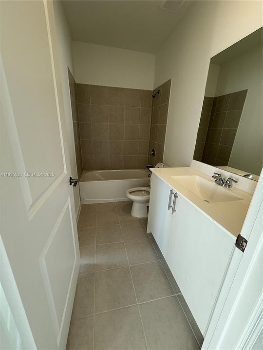 В аренду: $2,750 (3 спален, 3 ванн, 0 Квадратных фут)