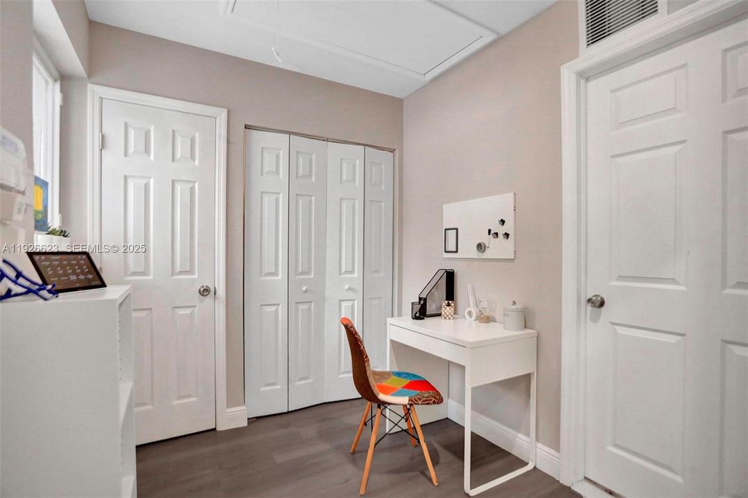 出租: $4,500 (3 贝兹, 2 浴室, 1430 平方英尺)