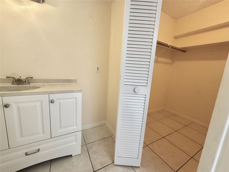 En Renta: $2,200 (2 camas, 2 baños, 1190 Pies cuadrados)