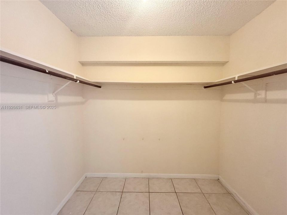 En Renta: $2,200 (2 camas, 2 baños, 1190 Pies cuadrados)