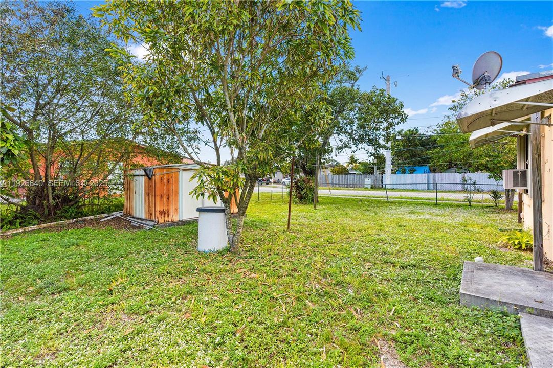 En Venta: $370,000 (2 camas, 1 baños, 972 Pies cuadrados)