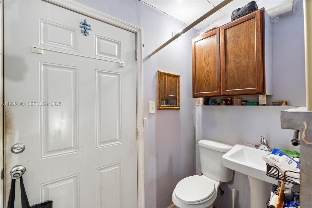 En Venta: $370,000 (2 camas, 1 baños, 972 Pies cuadrados)