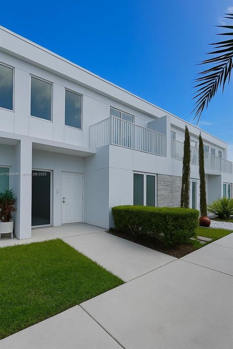 На продажу: $370,000 (4 спален, 3 ванн, 1535 Квадратных фут)