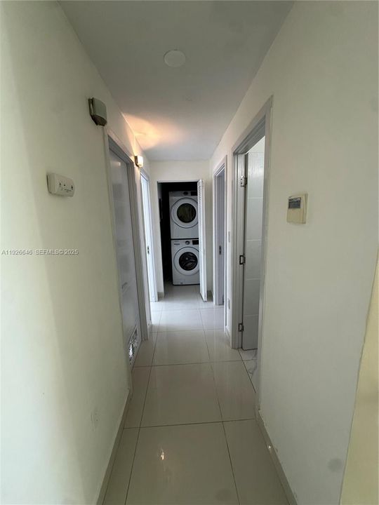 На продажу: $370,000 (4 спален, 3 ванн, 1535 Квадратных фут)