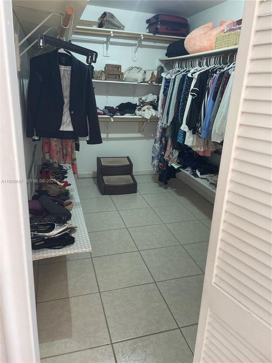 待售: $795,000 (3 贝兹, 2 浴室, 2249 平方英尺)