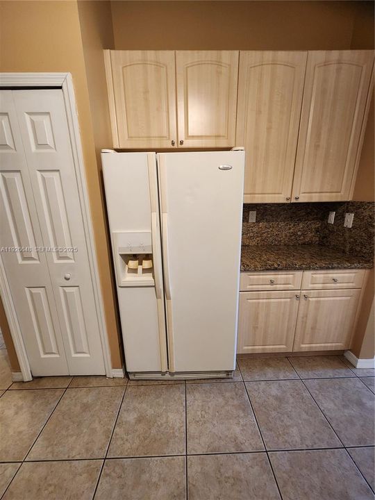 En Renta: $2,700 (3 camas, 2 baños, 1739 Pies cuadrados)